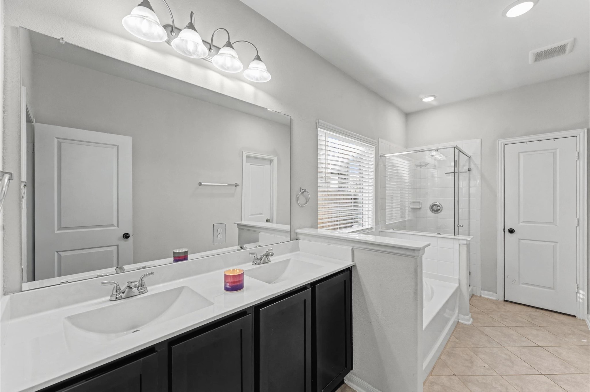 8814 Ruddy Duck Court Baytown, TX 77521 - Photo 9 of 18