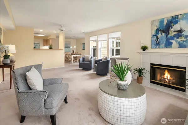 $375,000 | 4133 224th Lane Southeast, Unit 213, Issaquah, WA 98029