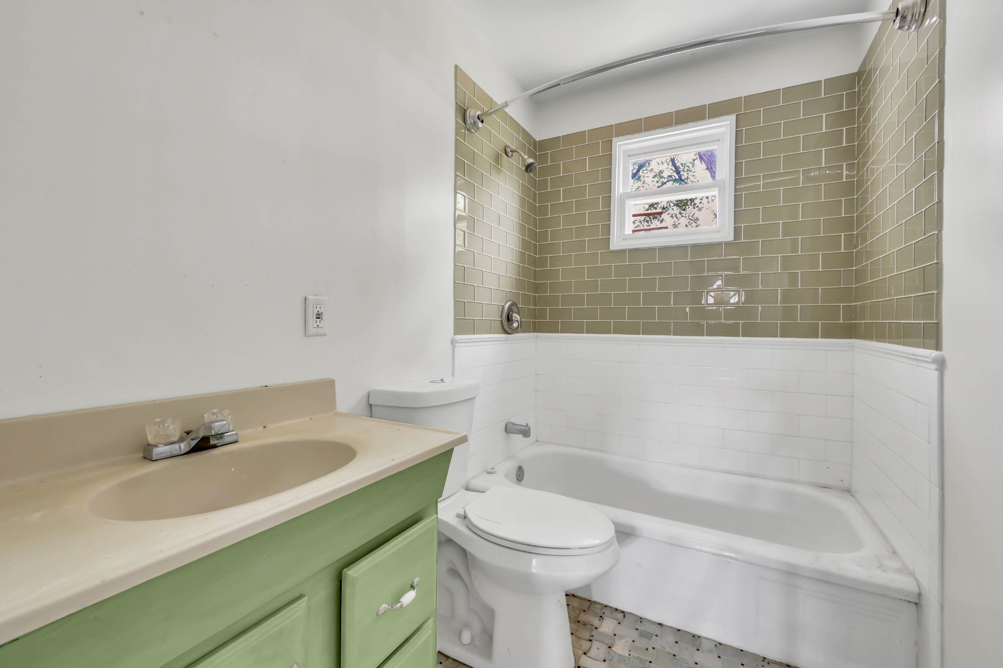 217 King Road Clarksville, TN 37042 - Photo 12 of 20 Gallery Image 12