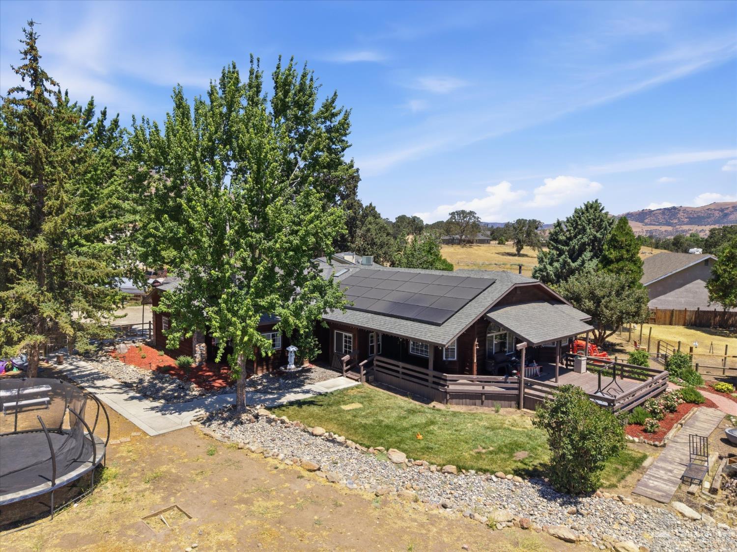 21801 Old Town Road Tehachapi, CA 93561 - Photo 31 of 38 Gallery Image 31