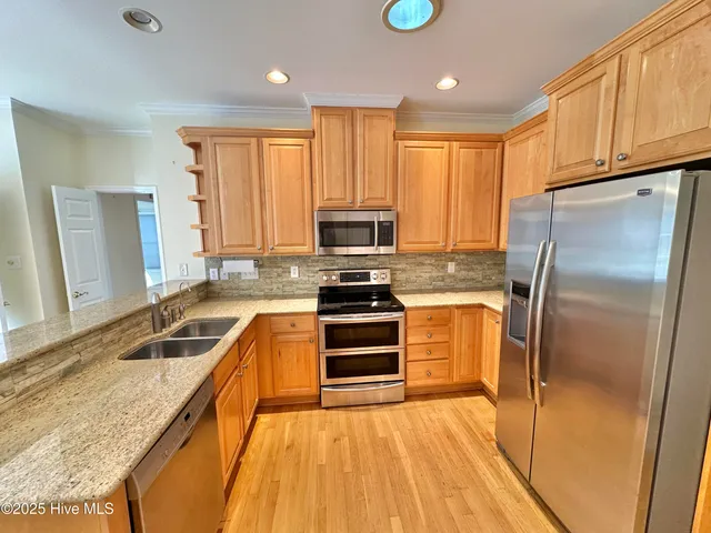 $425,000 | 6104 Falcon Drive, New Bern, NC 28560