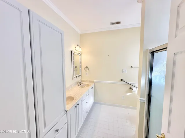 $425,000 | 6104 Falcon Drive, New Bern, NC 28560