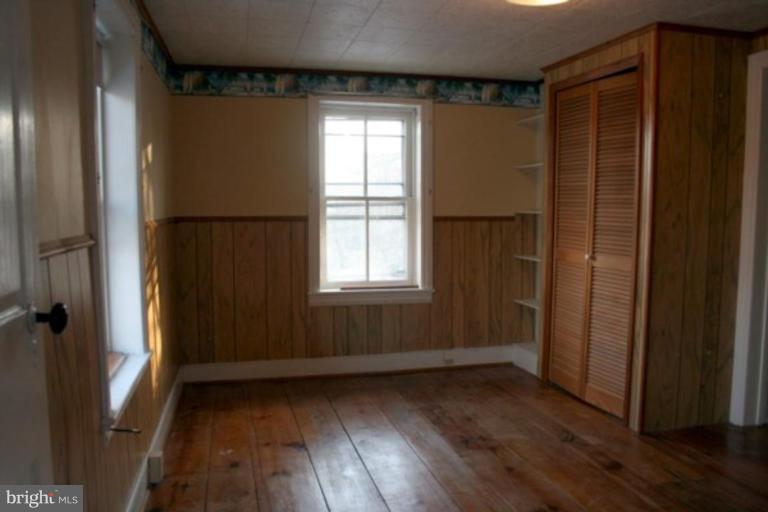 14532 Barkdoll Road Hagerstown, MD 21742 - Photo 10 of 12 Bedroom #1
