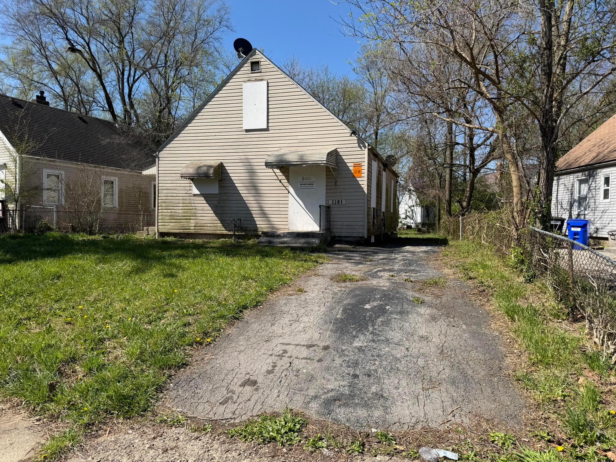 2281 Delbert Road Columbus, OH 43211 - Photo 2 of 10 IMG_1393