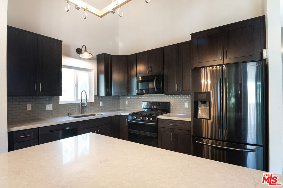 4810 Hollow Corner Road, Unit 242 Culver City, CA 90230 - Photo 16 of 45