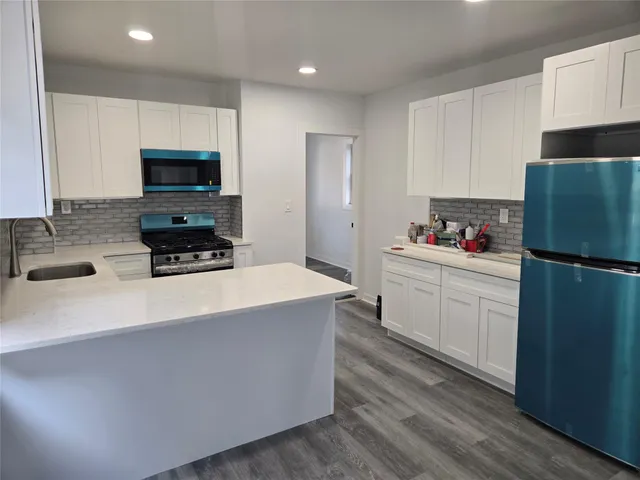 $700,000 | 4347 Grace Avenue | Wakefield