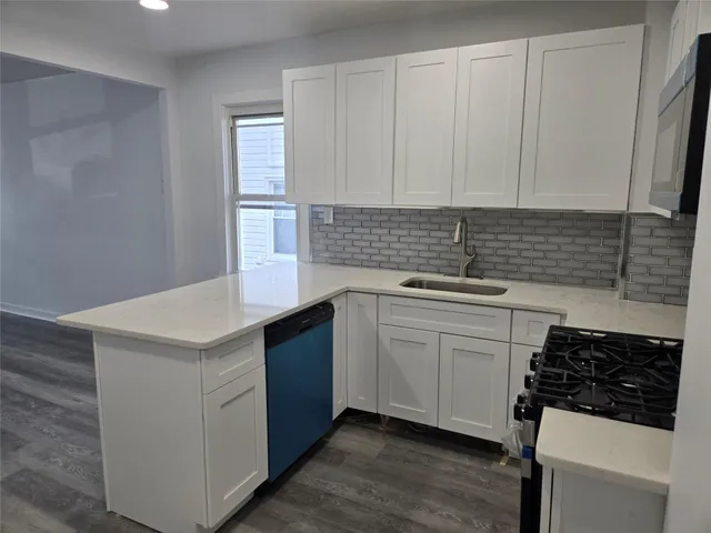 $700,000 | 4347 Grace Avenue | Wakefield