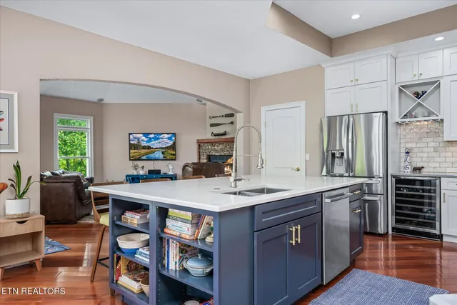 $1,195,000 | 145 Pineridge Loop, Fairfield Glade, TN 38558