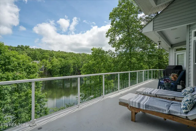 $1,195,000 | 145 Pineridge Loop, Fairfield Glade, TN 38558