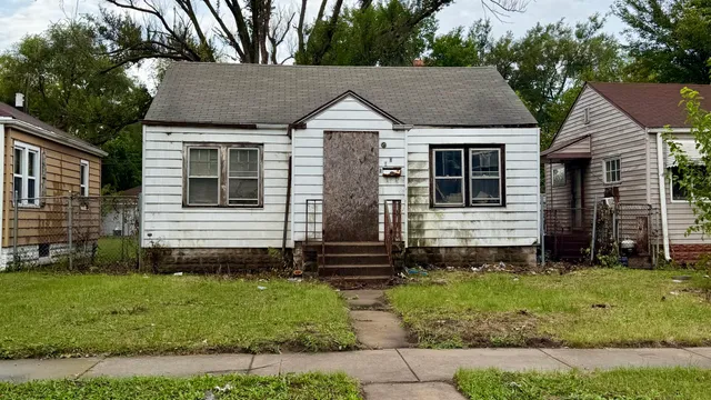 $40,000 | 818 Louisiana Street, Gary, IN 46402
