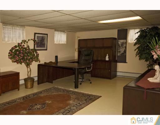 986 Sunset Road Piscataway, NJ 08854 - Photo 8 of 10 Gallery Image 8