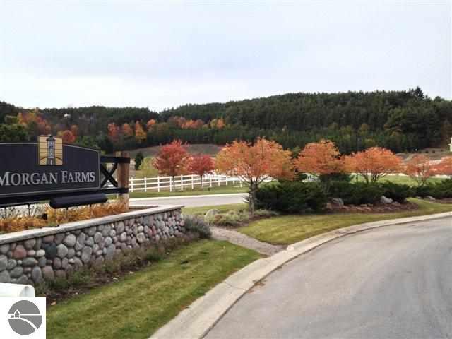 10738 Shrewbury Road Traverse City, MI 49684 - Photo 23 of 23 1739864-22.JPG