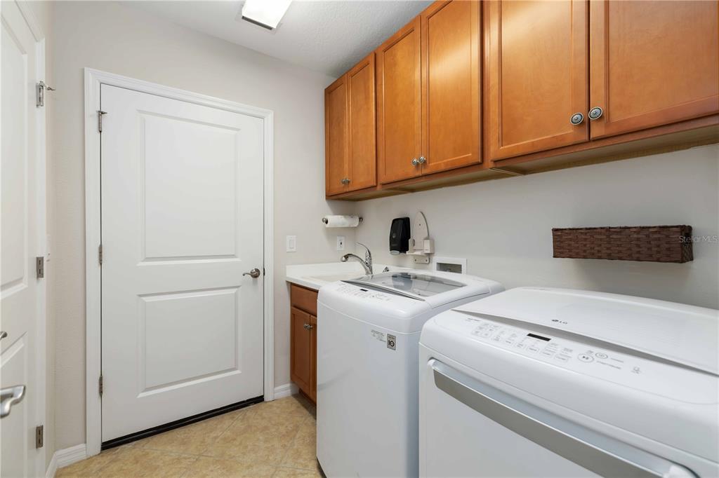 1264 Riverscape Street, Unit B Bradenton, FL 34208 - Photo 38 of 45