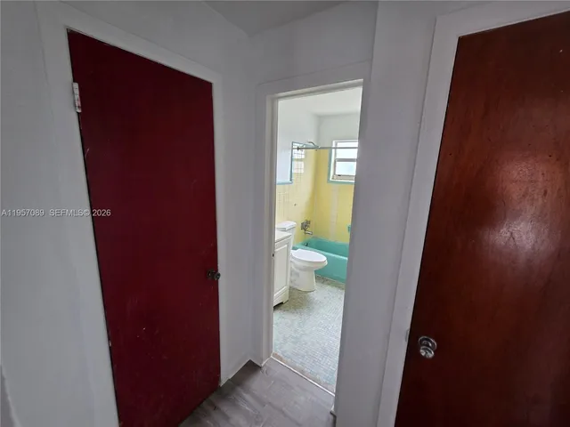 $1,800 | 45 East 11th Street, Unit 21, Hialeah, FL 33010