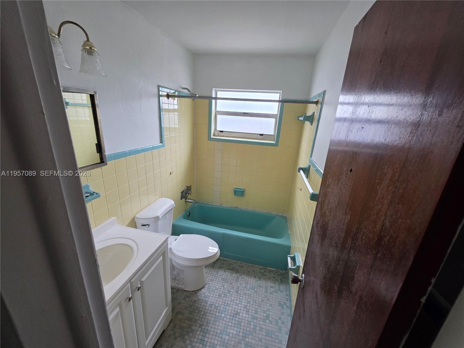 45 East 11th Street, Unit 21 Hialeah, FL 33010 - Photo 13 of 19