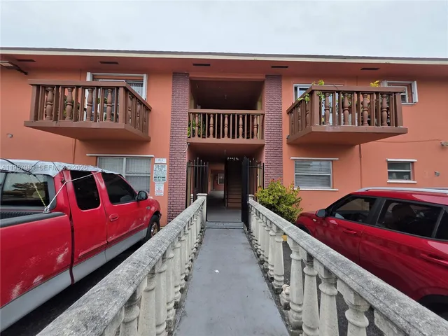 $1,800 | 45 East 11th Street, Unit 21, Hialeah, FL 33010