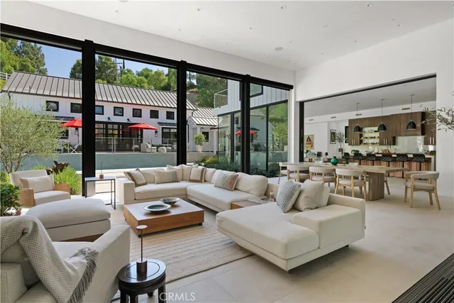 $11,700,000 | 25057 Lewis And Clark Road, Hidden Hills, CA 91302