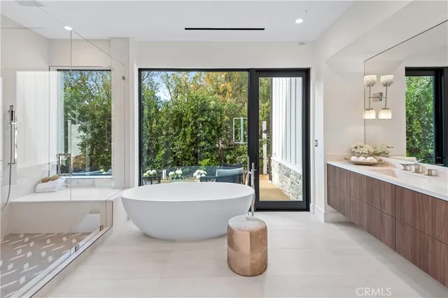 $11,700,000 | 25057 Lewis And Clark Road, Hidden Hills, CA 91302