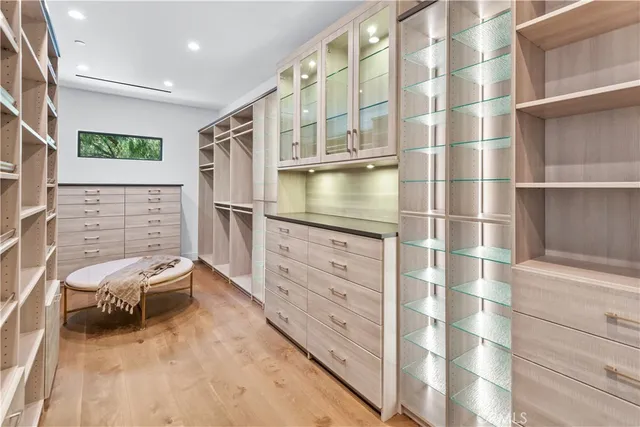 $11,700,000 | 25057 Lewis And Clark Road, Hidden Hills, CA 91302