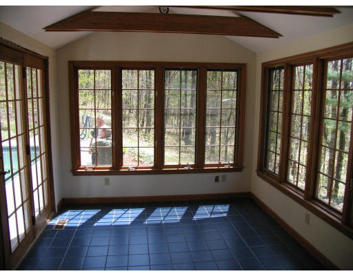 18 Deerfield Road Shrewsbury, MA 01545 - Photo 17 of 21 Gallery Image 17