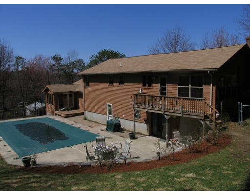 18 Deerfield Road Shrewsbury, MA 01545 - Photo 20 of 21 Gallery Image 20