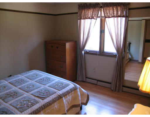 18 Deerfield Road Shrewsbury, MA 01545 - Photo 8 of 21 Gallery Image 8