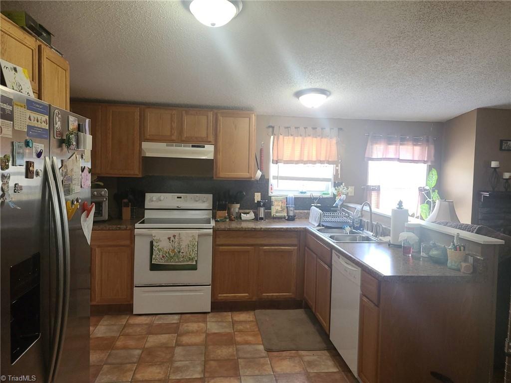 2824 Frank Kilpatrick Road Grifton, NC 28530 - Photo 13 of 48