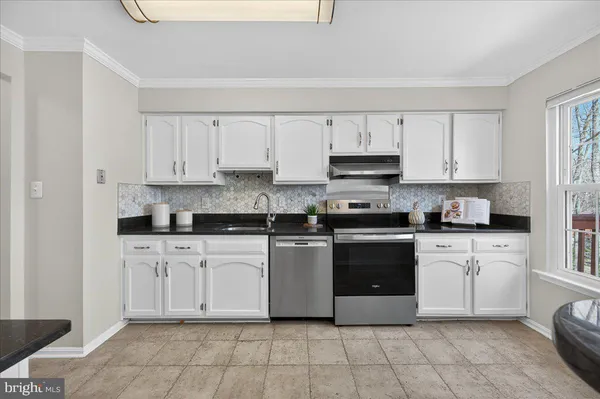 $629,999 | 6163 Forest Creek Lane, Springfield, VA 22152