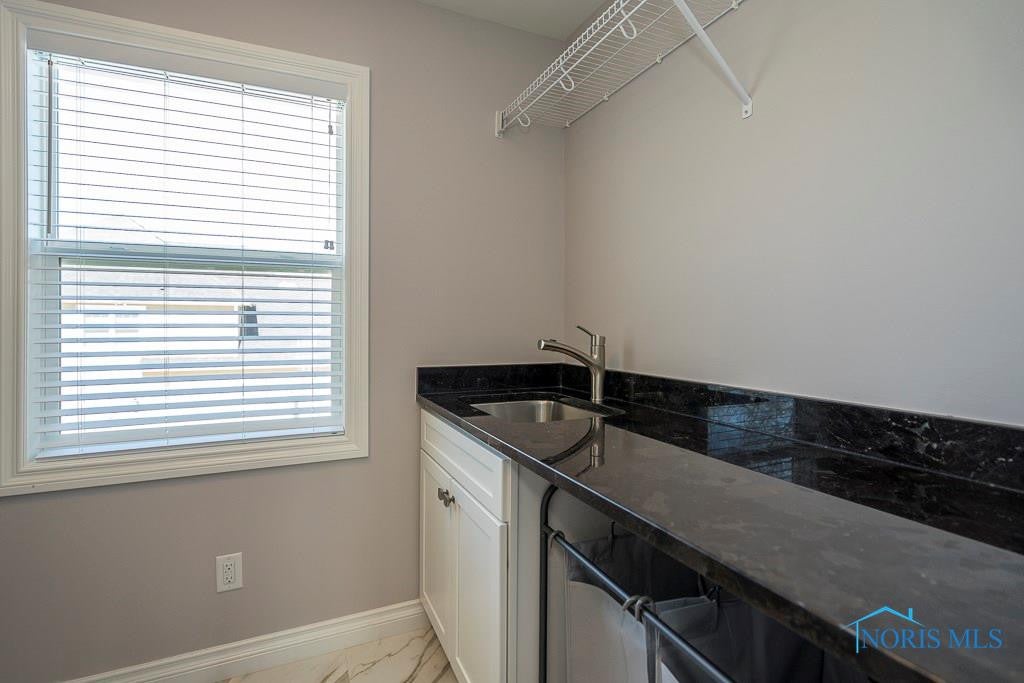 26041 Seminary Road Perrysburg, OH 43551 - Photo 27 of 30 Gallery Image 27