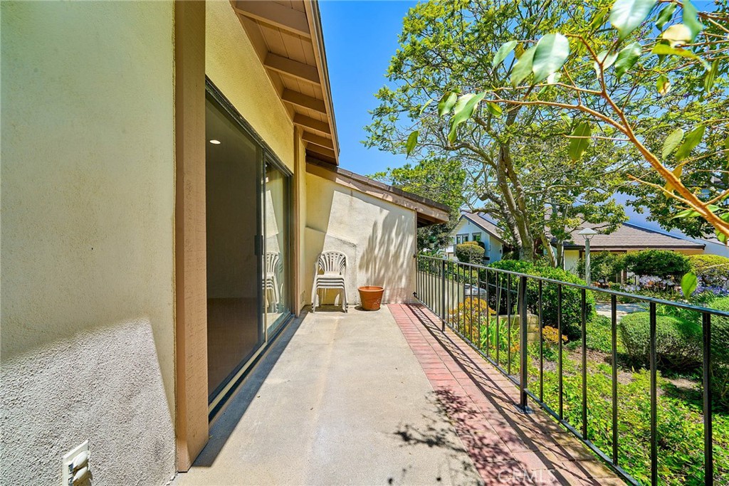 28114 Ridgepoint Court Rancho Palos Verdes, CA 90275 - Photo 6 of 38