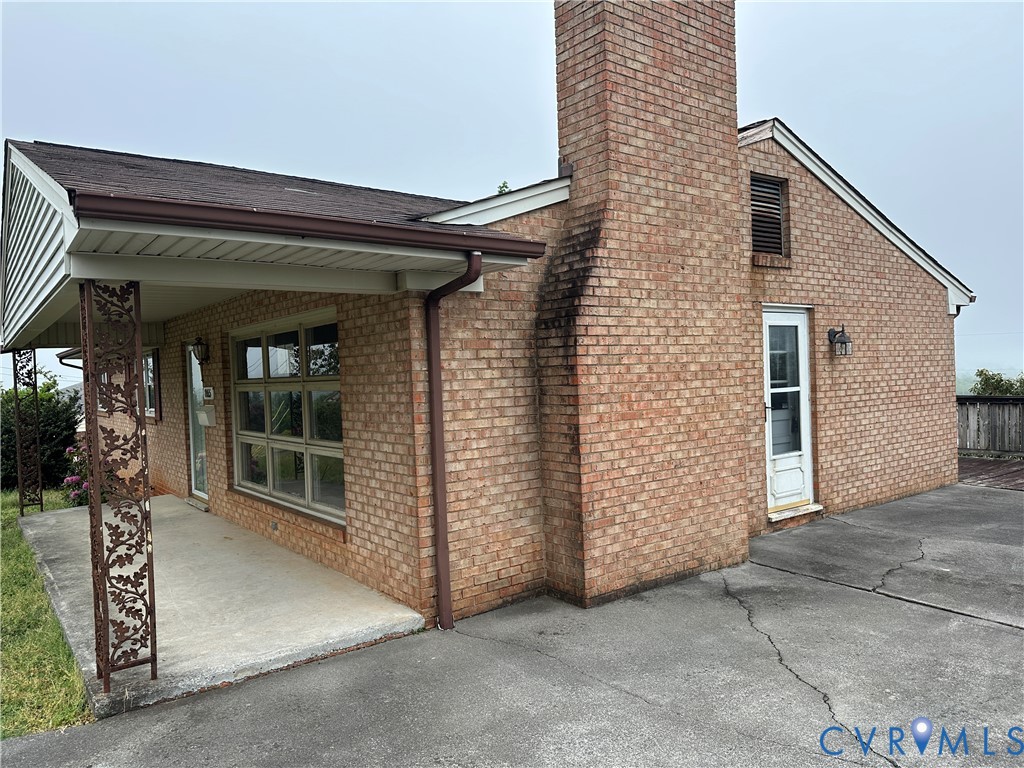 865 Olney Road Vinton, VA 24179 - Photo 5 of 23