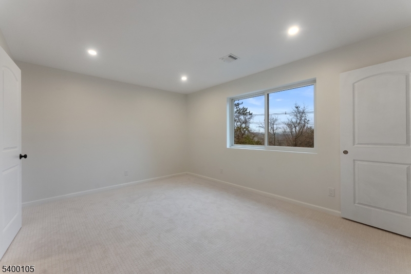 11 Furnace Road Chester, NJ 07930 - Photo 18 of 39