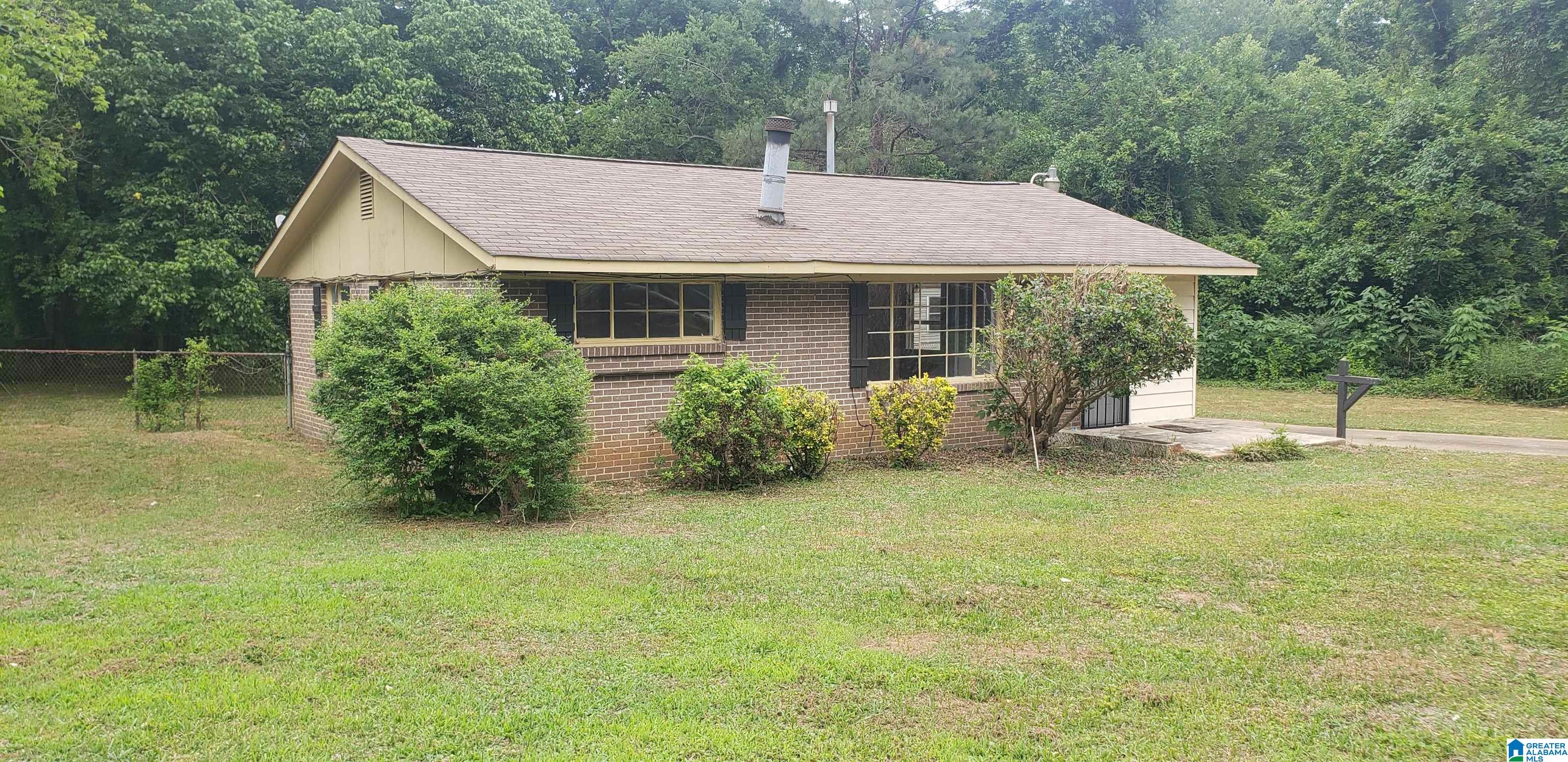 533 Lovelin Street Birmingham, AL 35228 - Photo 1 of 7