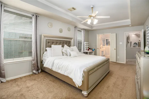 $2,500 | 1631 Crescent Shores Lane, Pasadena, TX 77586