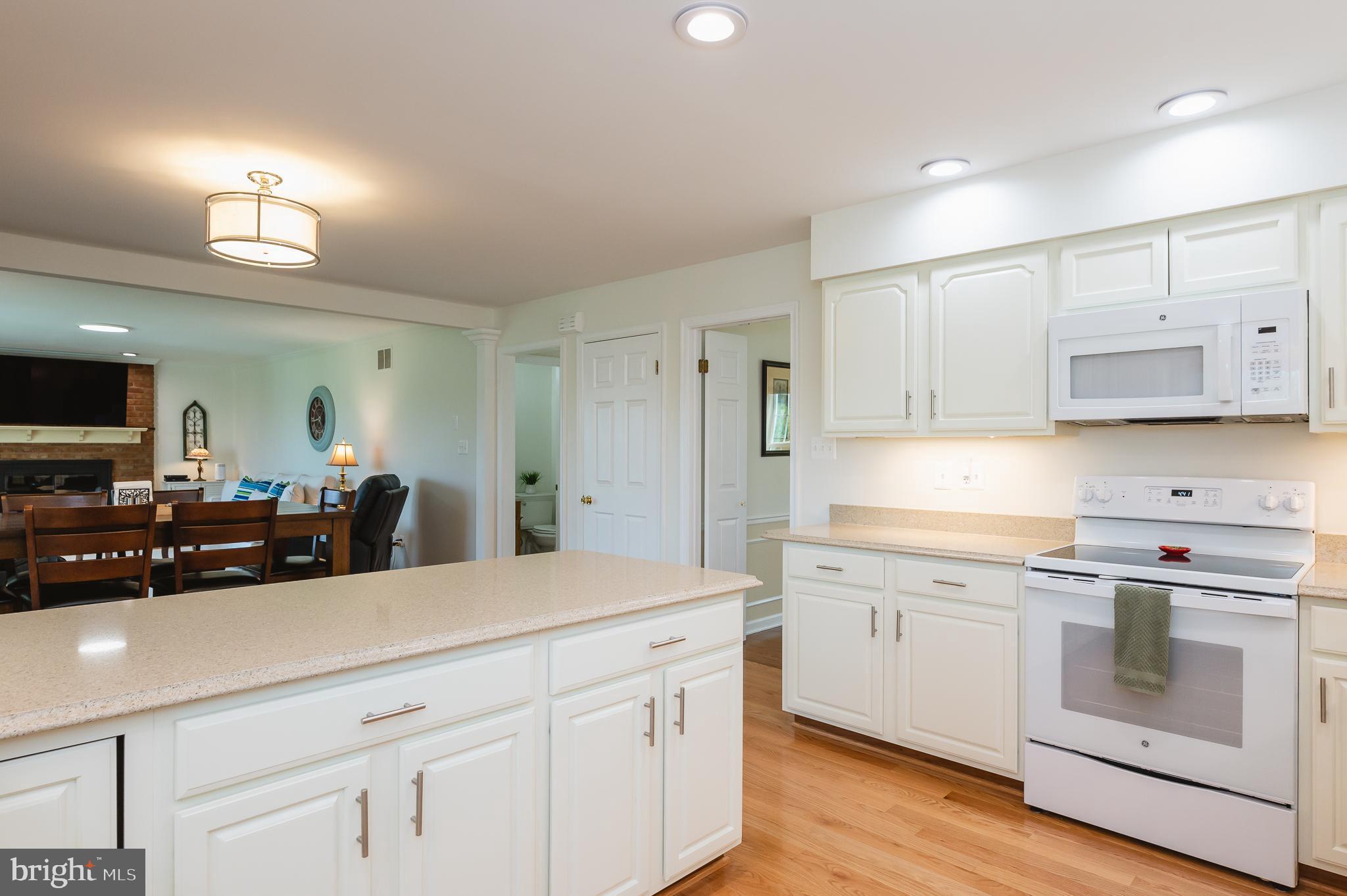 1689 Campbell Road Forest Hill, MD 21050 - Photo 23 of 114 Kitchen-Breakfast Bar