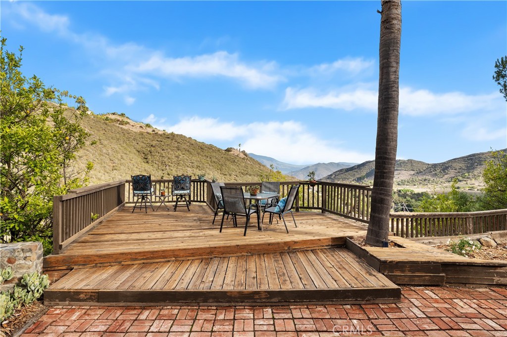 10526 Rainbrook Drive Fallbrook, CA 92028 - Photo 36 of 63 a view of a balcony with chairs
