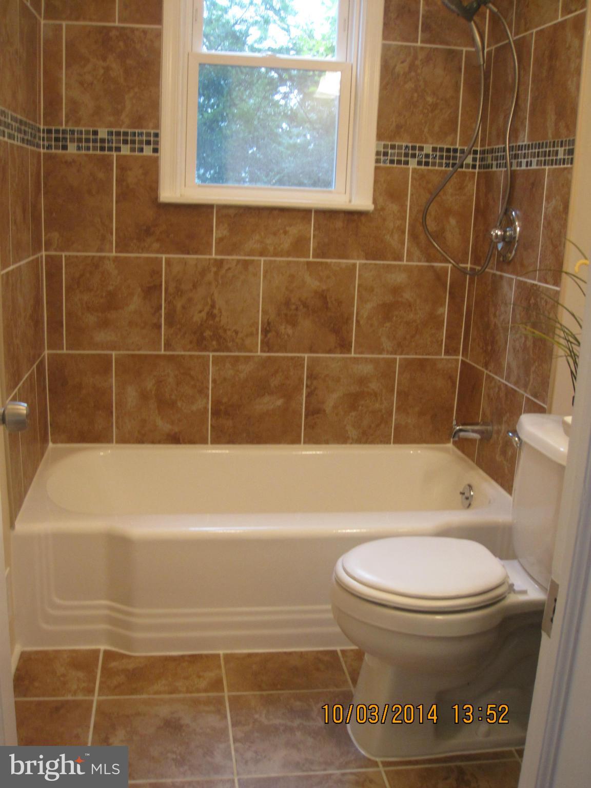 3727 Milford Mill Road Baltimore, MD 21244 - Photo 8 of 13 Bath