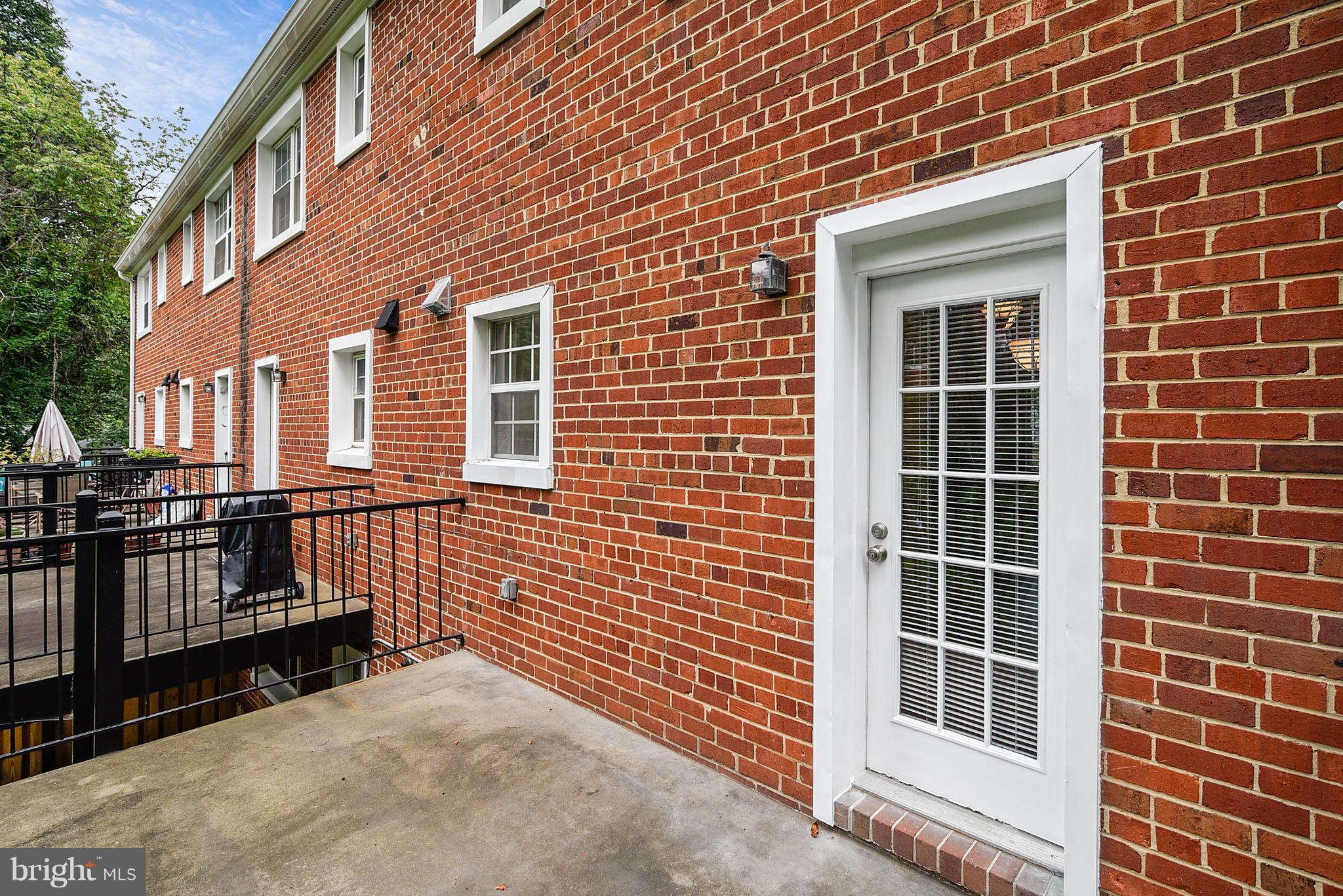 4615 28th Road South, Unit B Arlington, VA 22206 - Photo 16 of 24 a view of front door of house with stairs