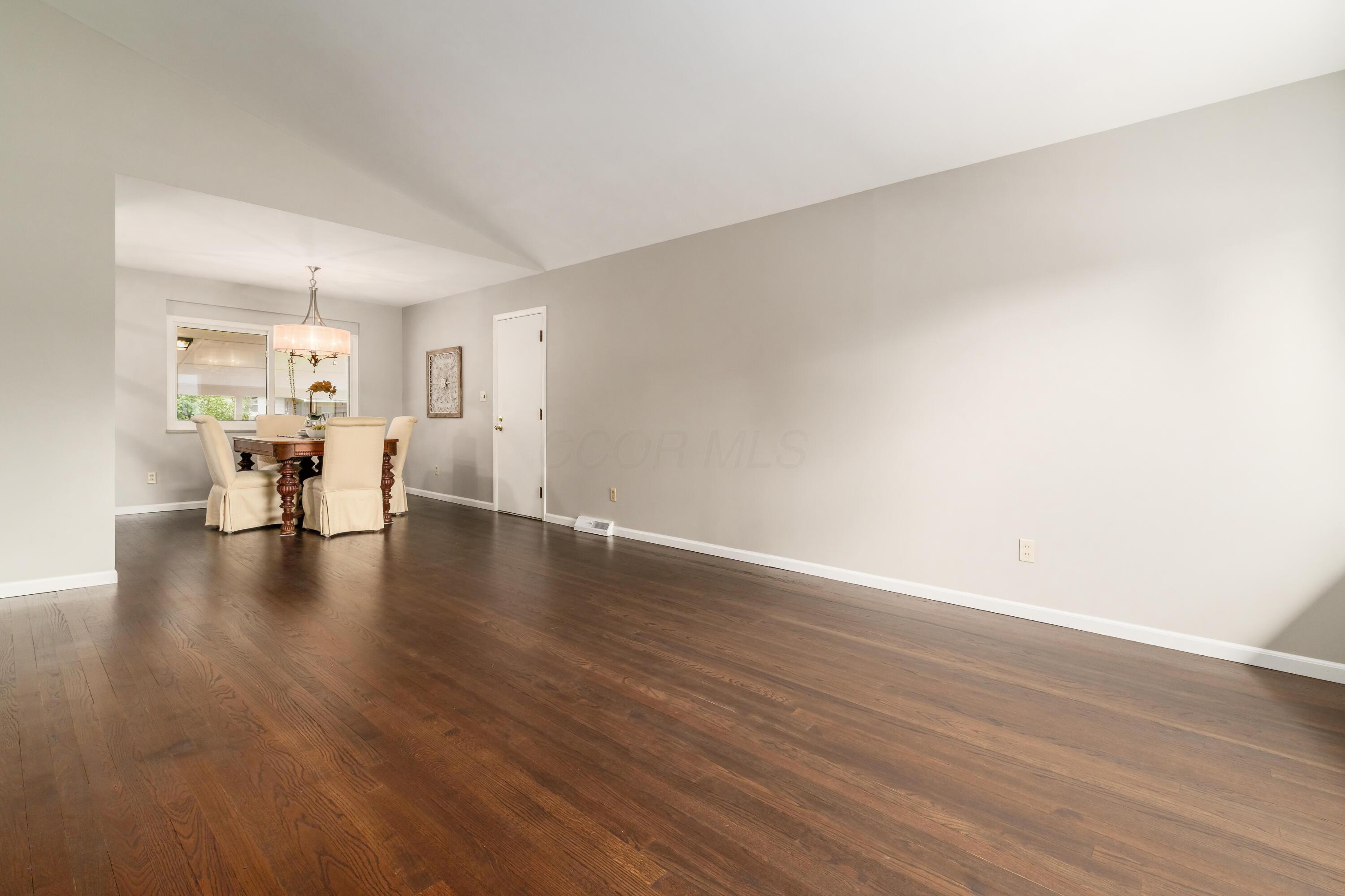 1276 Bryson Road Columbus, OH 43224 - Photo 11 of 49 S_-_1276_Bryson_Rd_-_018
