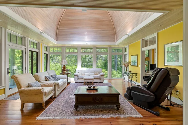 $2,195,000 | 298 Ocean Avenue, Kennebunkport, ME 04046