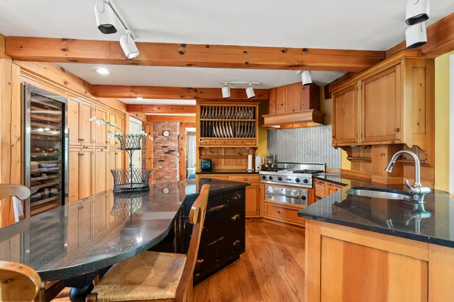 $2,195,000 | 298 Ocean Avenue, Kennebunkport, ME 04046