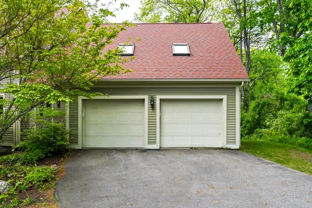 $2,195,000 | 298 Ocean Avenue, Kennebunkport, ME 04046