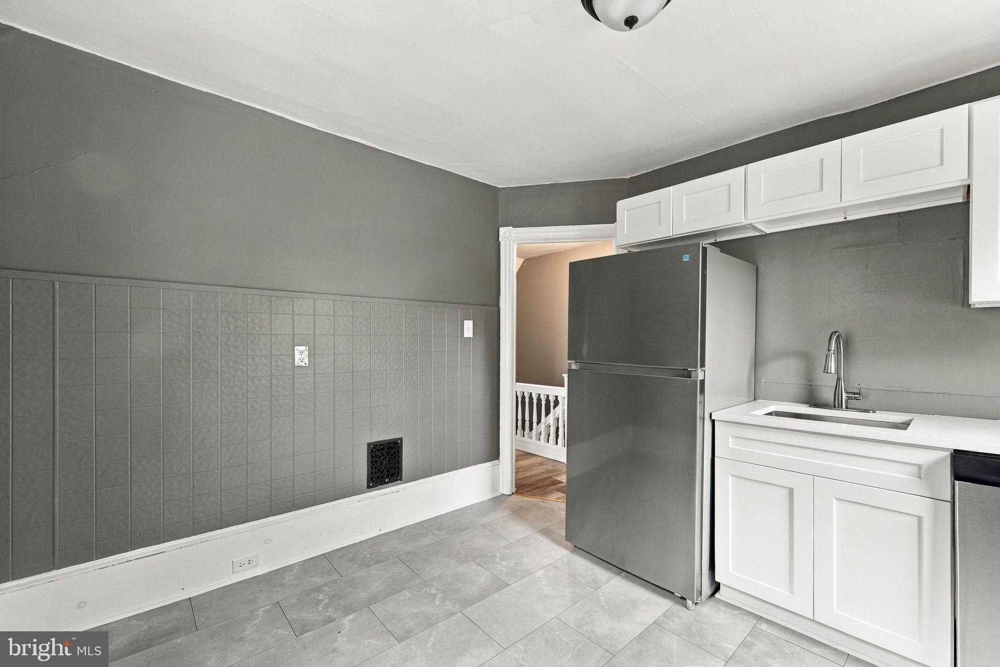 313 South Fairview Street Riverside, NJ 08075 - Photo 12 of 28 Gallery Image 12