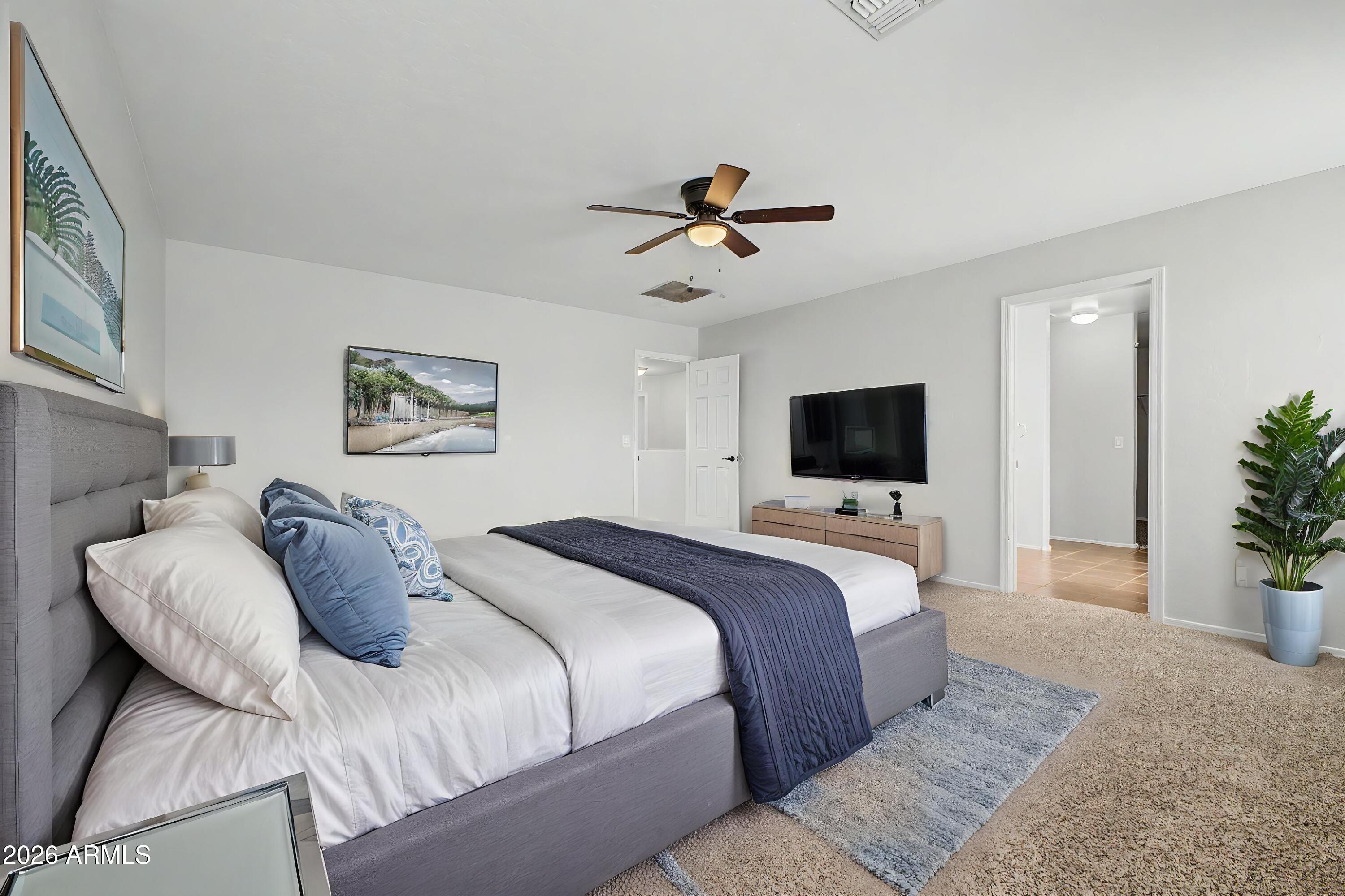 3131 West Apollo Road Phoenix, AZ 85041 - Photo 29 of 43 16-Apollo - Bedroom - Modern - 5