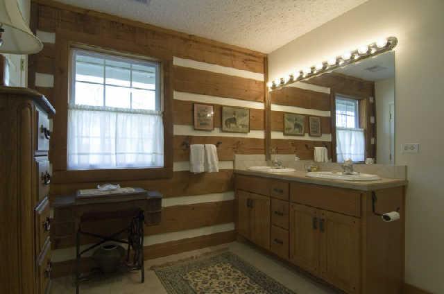 3669 Bethlehem Road Springfield, TN 37172 - Photo 14 of 19 The second floor has 2 full baths. Perfect for children or house guests.