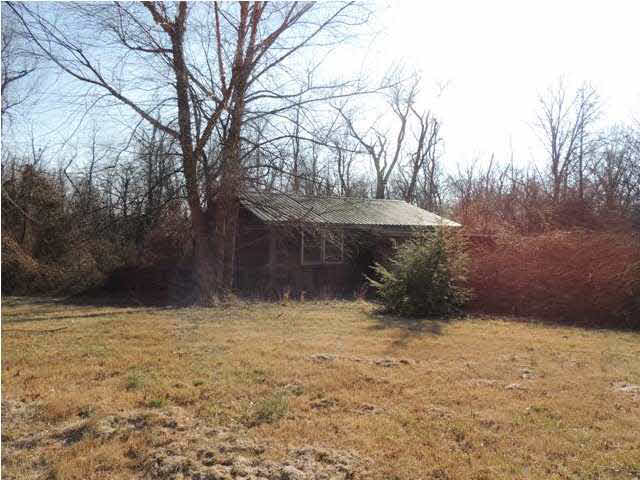 755 Fuquay Road Chandler, IN 47610 - Photo 2 of 6 Gallery Image 2