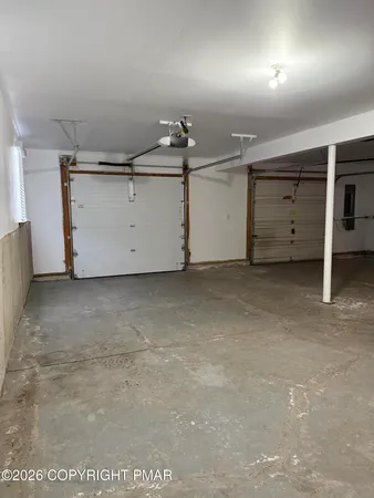 a view of a garage