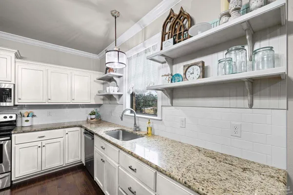 $484,900 | 5442 Southlake Drive, Pace, FL 32571