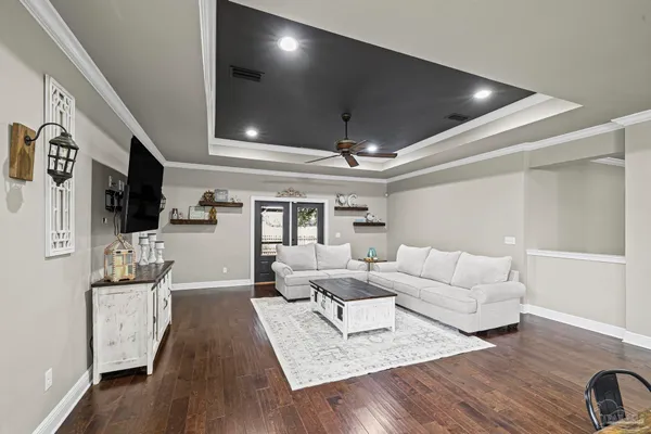 $484,900 | 5442 Southlake Drive, Pace, FL 32571