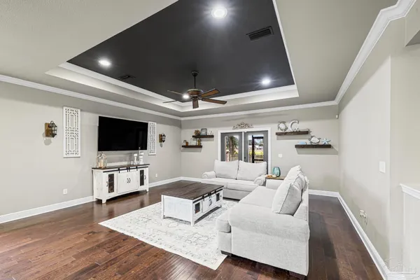 $484,900 | 5442 Southlake Drive, Pace, FL 32571